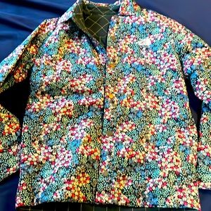 The north face women’s reversible jacket